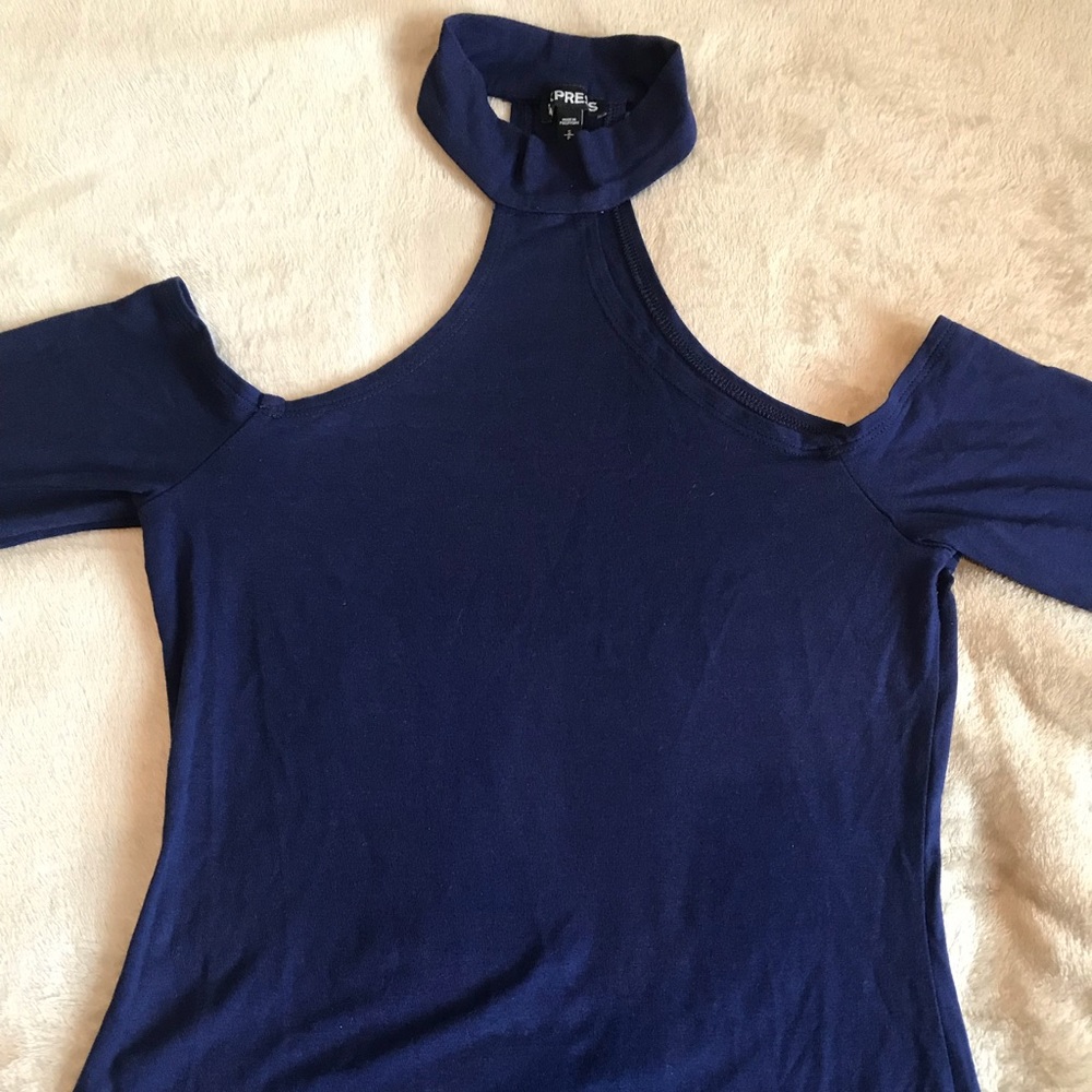 Long sleeve collar neck blouse💙